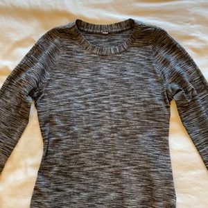 Lululemon &go Where-To Dress *Long Sleeve - Size 6